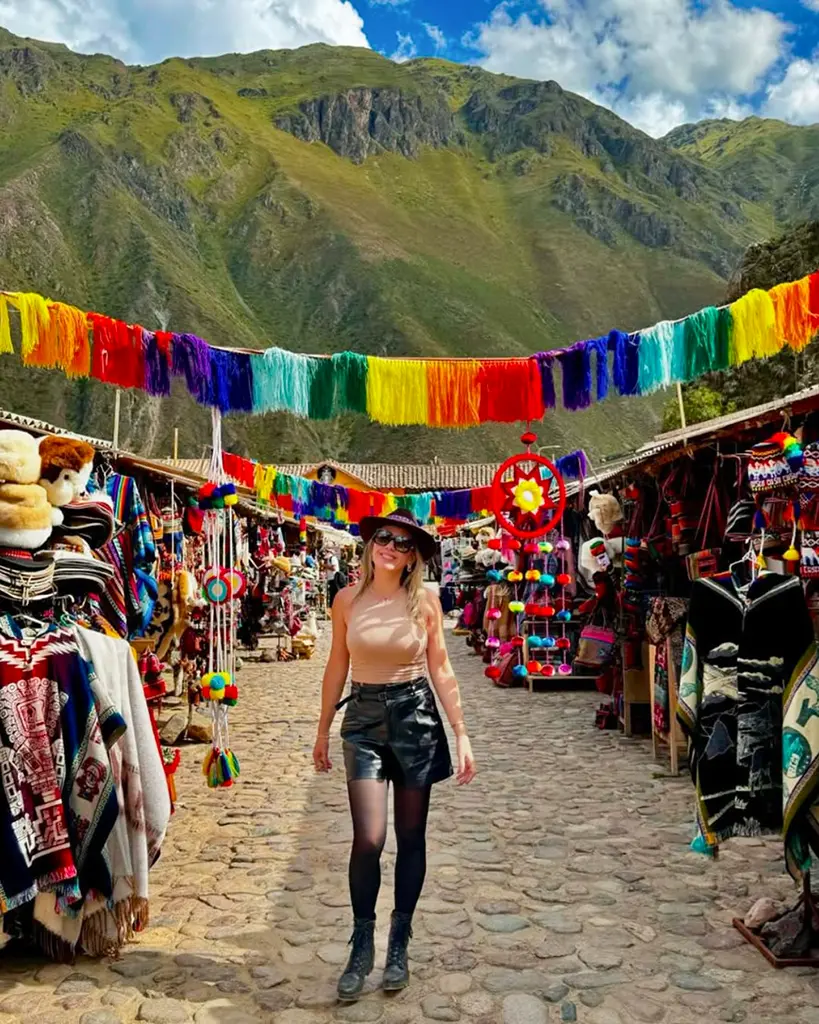 Ollantaytambo Artesanías - Pachamama Escapes
